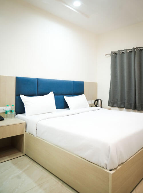 hotel room in jaipur